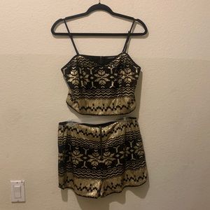JEALOUS TOMATO 2 Piece Short Top Set Gold Sequins Size Large